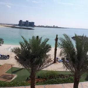 2-bedroom-deluxe-beach-apartment-al-marjan.dubaihotelsoffers.com/